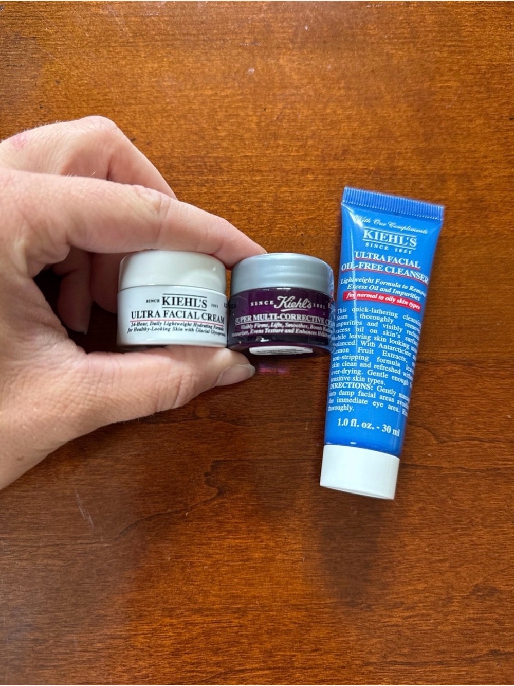 Kiehl’s set of 3 skin care